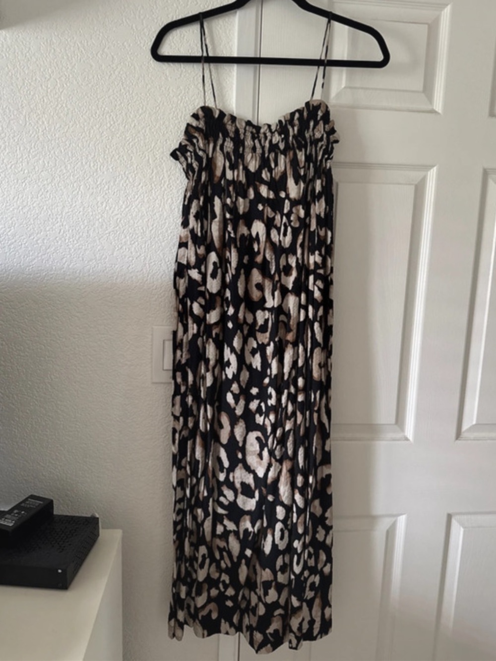 NWT H&M Leopard Print Maxi Dress with Spaghetti Straps - Picture 2 of 5